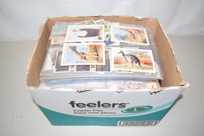 Lot 226 - A box of various cigarette, tea and postcards