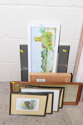 Lot 263 - Mixed Lot: Assorted pictures and mirrors to...