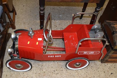 Lot 303 - An American retro toy pedal fire truck