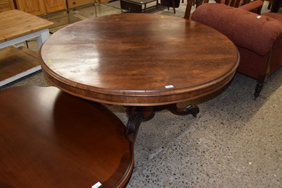 Lot 309 - A Victorian circular pedestal dining table on...