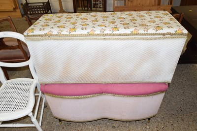 Lot 346 - Two vintage ottomans