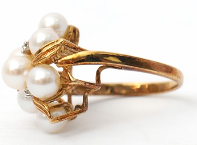 Lot 25 - A 9ct cultured pearl ring, the cultured pearl...
