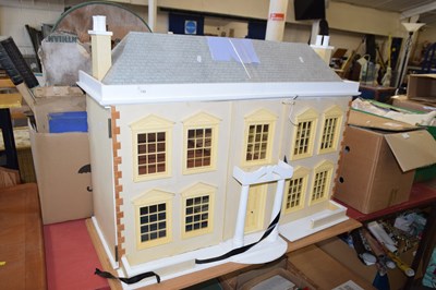 Lot 739 - A modern dolls house