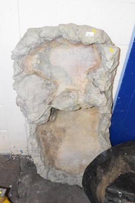 Lot 850 - A moulded plastic water feature