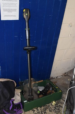 Lot 853 - A Gtech multi-function garden tool