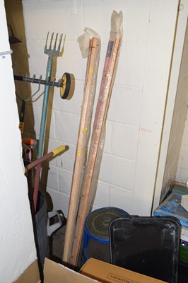 Lot 864 - A quantity of carpet grippers