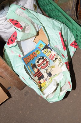 Lot 751 - A bag of various Dandy comics, Beano etc