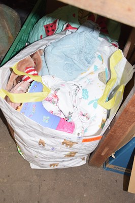 Lot 774 - Bag of various baby clothing