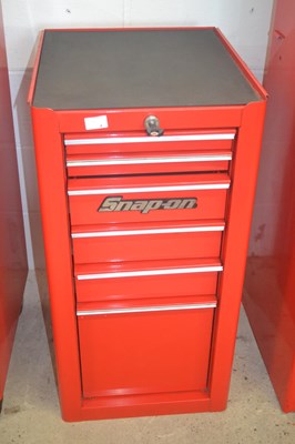 Lot 4 - A Snap-on side box with seven trays, with keys