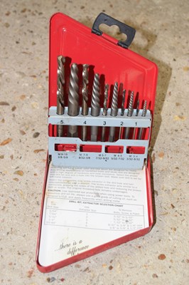 Lot 32 - A Snap-on ten piece extractor and draw set...