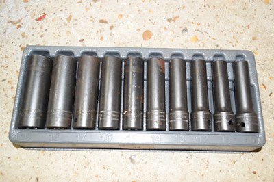 Lot 34 - A Snap-on 1/2" drive metric deep impact socket...