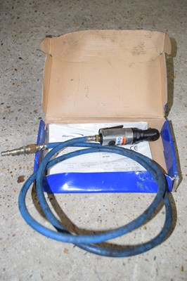 Lot 58 - A 1/4 mini air ratchet