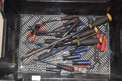 Lot 107 - Quantity of lever bars and fuel line coupling...