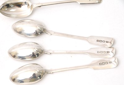 Lot 12 - A set of six early 20th Century silver fiddle...