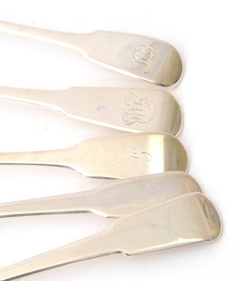 Lot 17 - A group of five Georgian fiddle pattern...
