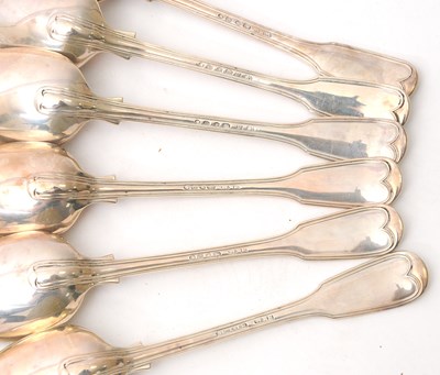 Lot 19 - A set of six Victorian fiddle and thread...