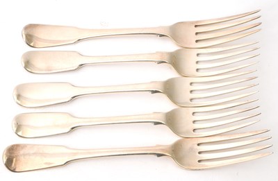 Lot 25 - A group of five fiddle pattern table forks,...