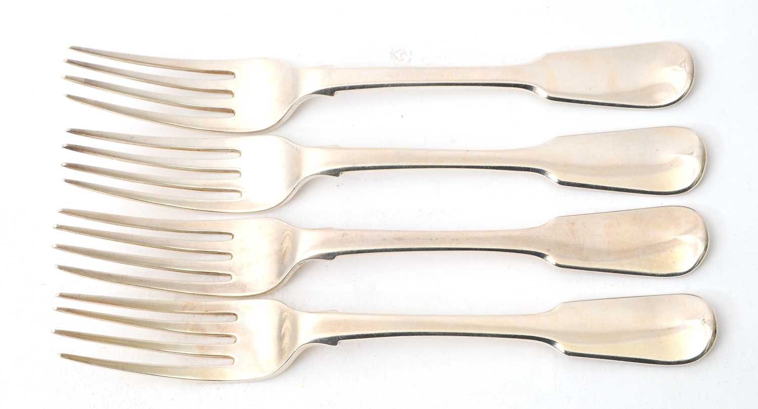 Lot 44 - A group of four George IV silver fiddle...