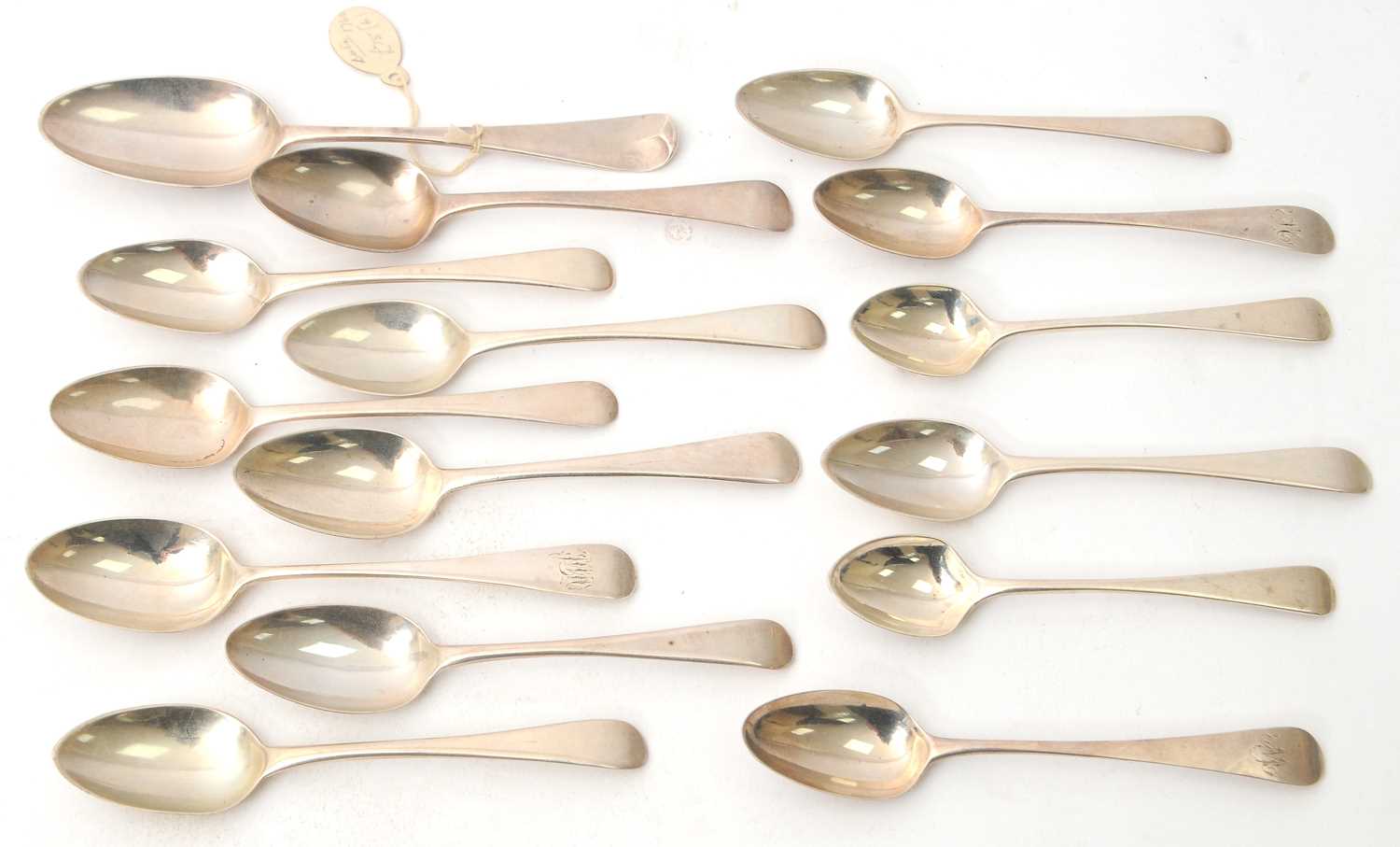 Lot 55 - Mixed Lot: Eleven Georgian silver teaspoons to...