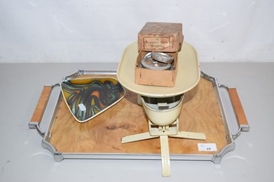 Lot 19 - Mixed Lot: Vintage scales, an Art Deco style...