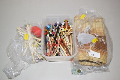 Lot 53 - A quantity of lace makers bobbins