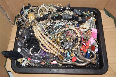 Lot 64 - Box of assorted costume jewellery