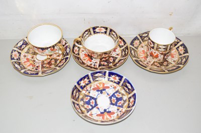 Lot 92 - A quantity of Crown Derby tea wares