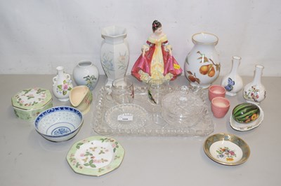 Lot 169 - Mixed Lot: Royal Doulton figurine Southern...