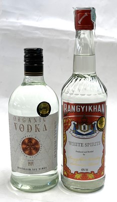Lot 210 - Mountain Organic Distilled Six Times Small...