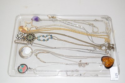 Lot 125 - Various necklaces and pendants