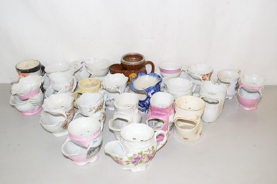 Lot 196 - Collection of various pottery shaving mugs