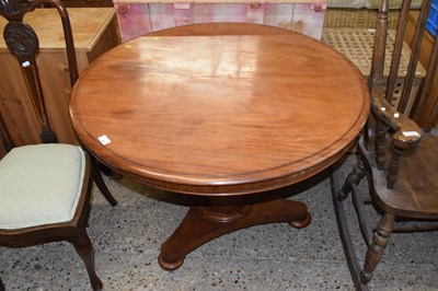 Lot 265 - Victorian mahogany centre table with octagonal...