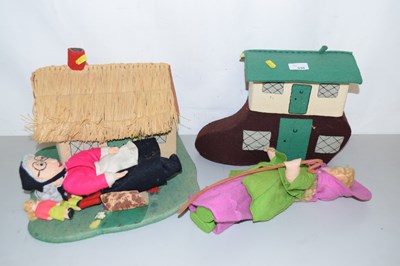 Lot 530 - A group of various felt houses, figures etc