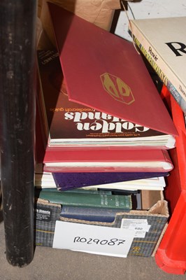 Lot 680 - Box of mixed boks
