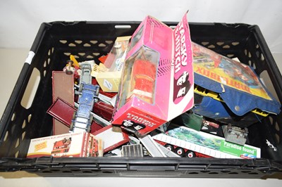Lot 699 - A box of various assorted toy vehicles