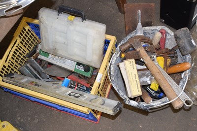 Lot 812 - One box and one bucket of assorted tools