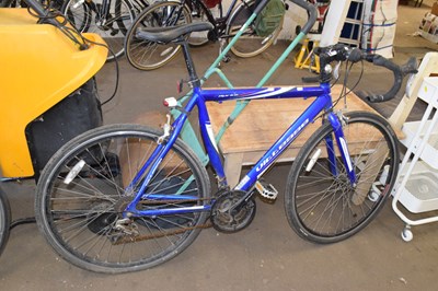 Lot 851 - A Vittesse 21 speed road bike