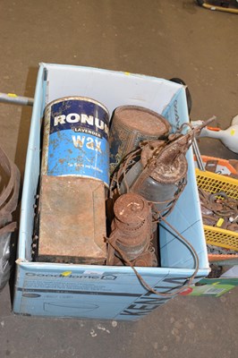 Lot 866 - A box of various items to include storm lanterns
