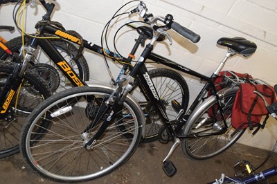 Lot 896 - A Claude Butler Nexus Voyager gents bike with...