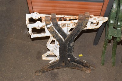 Lot 911 - Two pairs of cast iron brackets