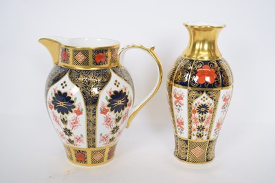 Lot 113 - Crown Derby vase with Imari design and Crown...