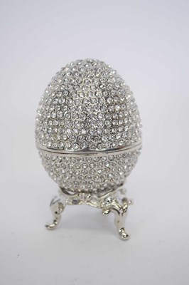 Lot 115 - Swarovski crystal egg in original box