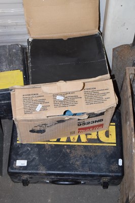 Lot 727 - A Makita 110v circular saw and a Dewalt 110v...