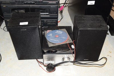 Lot 732 - Small Sony stereo
