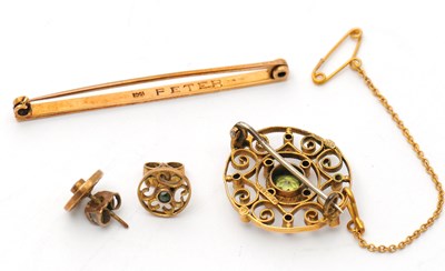 Lot 71 - A group of 15ct jewellery: to include a...