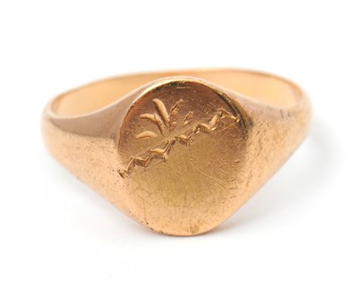 Lot 88 - A signet ring, in unmarked yellow metal (tests...