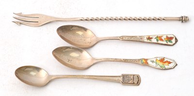 Lot 102 - Mixed Lot: A Victorian silver pickle fork,...