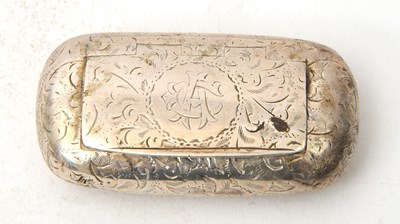 Lot 109 - An Edwardian silver snuff box of oval form,...