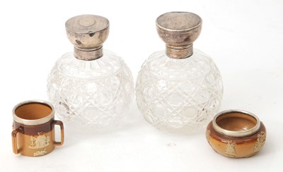 Lot 125 - Mixed Lot: A pair of hobnail but glass scent...
