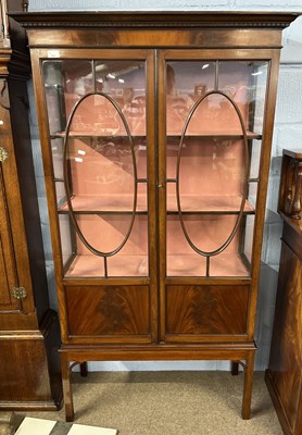 Lot 456 - An Edwardian mahogany display cabinet with...